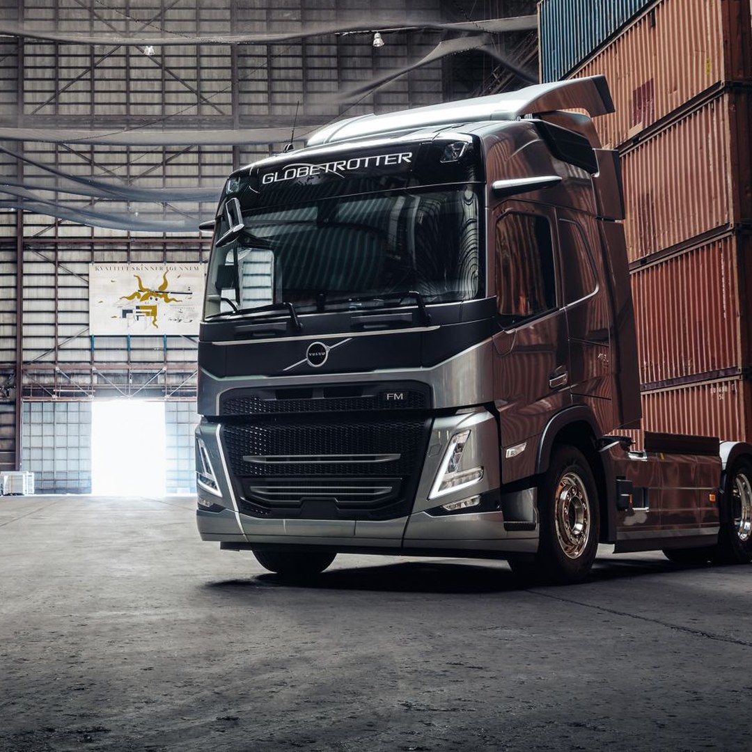 caminh&atilde;o Volvo FM 380 6x2 0km &agrave; venda